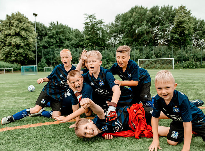 Individualisiertes Training und Mini-Kicker | Restplätze sichern