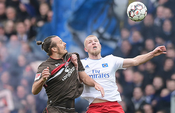 Rick van Drongelen and his HSV teammates have put their derby victory to one side and are fully focused on Saturday’s clash with Darmstadt. Rick van Drongelen and his HSV teammates have put their derby victory to one side and are fully focused on Saturday’s clash with Darmstadt.