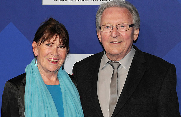 Seit 48 Jahren verheiratet: Jo Brauner und seine Frau Ann. Jo Brauner steht neben seiner Frau Ann.