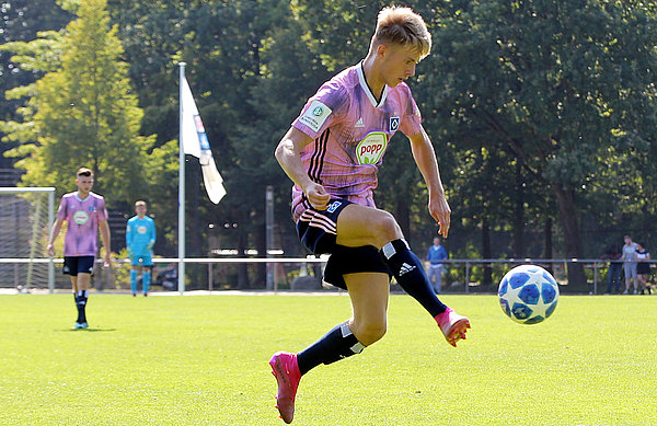 Robin Velasco traf zum zwischenzeitlichen 1:1 Robin Velasco am Ball