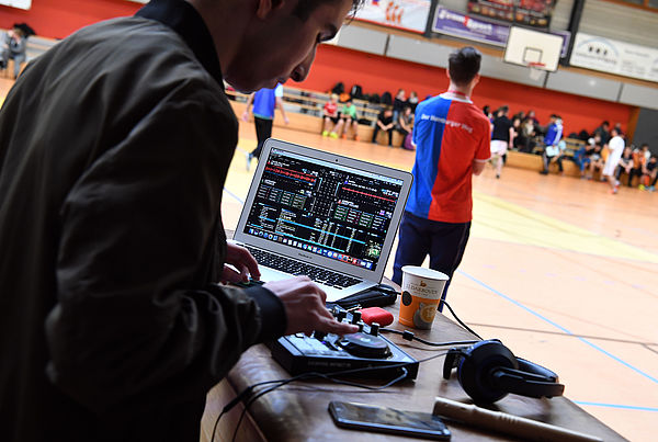 Freeckick school DJ