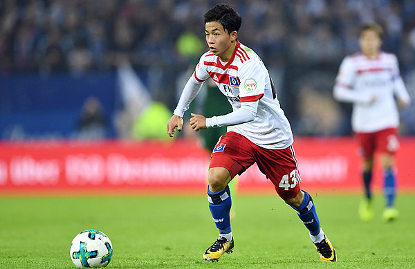 HSV-Youngster Tatsuya Ito machte in der ersten Hälfte ein tolles Spiel und war an vielen HSV-Chancen beteiligt, musste später aber angeschlagen raus.