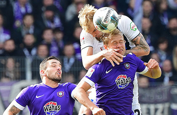 HSV struggled with the home side's physical approach in the first half, with Pascal Testroet putting the Violets in front five minutes before the interval.