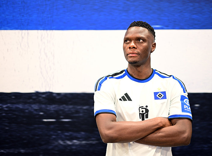Striker Patson Daka joins HSV