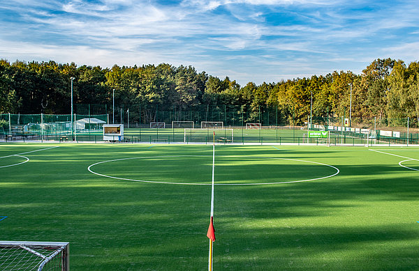 Die Sportanlage Brune Naht verfügt nun über zwei Kunst- sowie einen Naturrasenplatz.