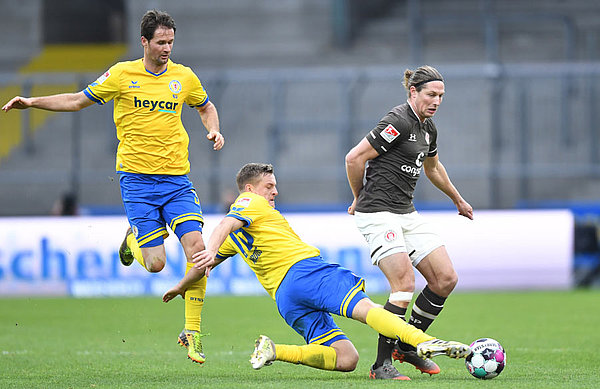 Nick Proschwitz and former Union Berlin captain Felix Kroos, are fighting hard for every point this campaign.