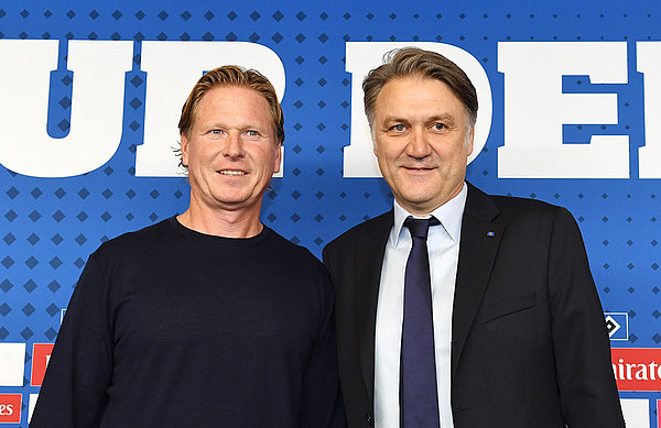 Markus Gisdol und Dietmar Beiersdorfer bei der offiziellen Vorstellung.