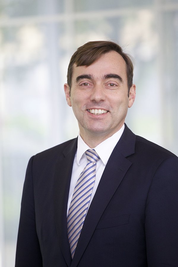 REYHER Dr. Peter Bielert