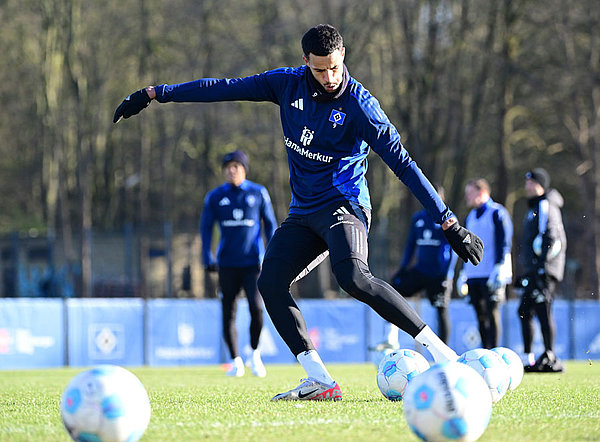 "Bobby hat zuletzt in den Trainingsspielen schon wieder viele Tore erzielt", sagt Coach Merlin Polzin über Comebacker Robert Glatzel. "Bobby hat zuletzt in den Trainingsspielen schon wieder viele Tore erzielt", sagt Coach Merlin Polzin über Comebacker Robert Glatzel.