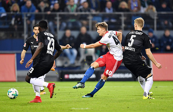 Fiete Arp sealed the 500th home win with his second goal in two games.