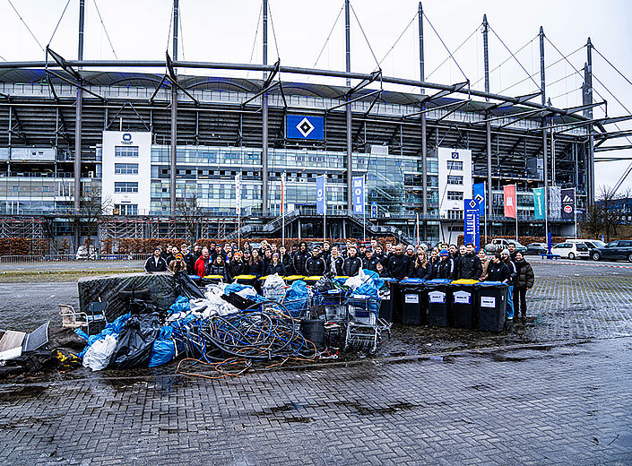 HSV unterstützt Aktion "Hamburg räumt auf!"