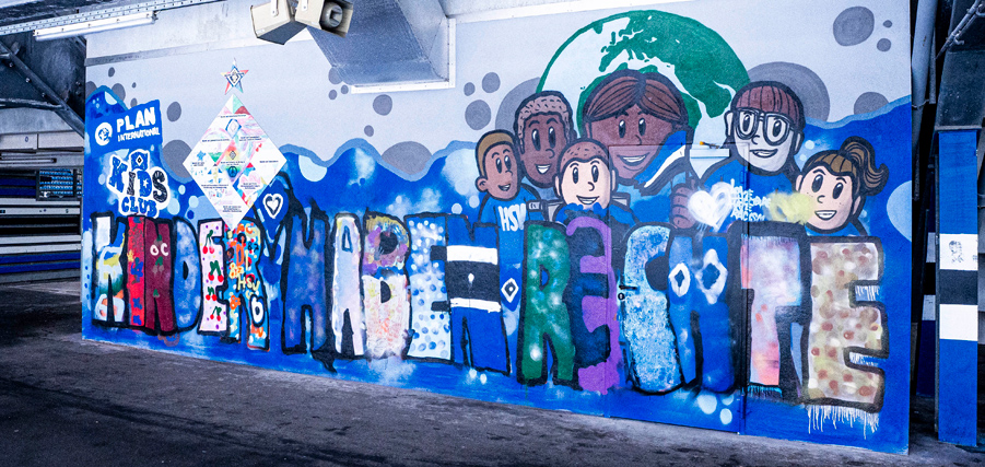 HSV und Plan International verankern Kinderrechte im Volksparkstadion