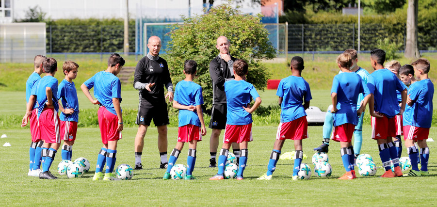 U12 Trainingsauftakt 09 901x427