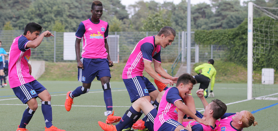 Valon Zumberi 901x427 U15